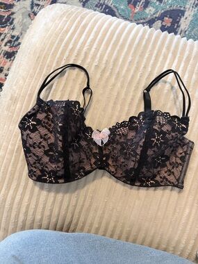 Black Floral Lace Underwire Bra with Pink Bow Accent